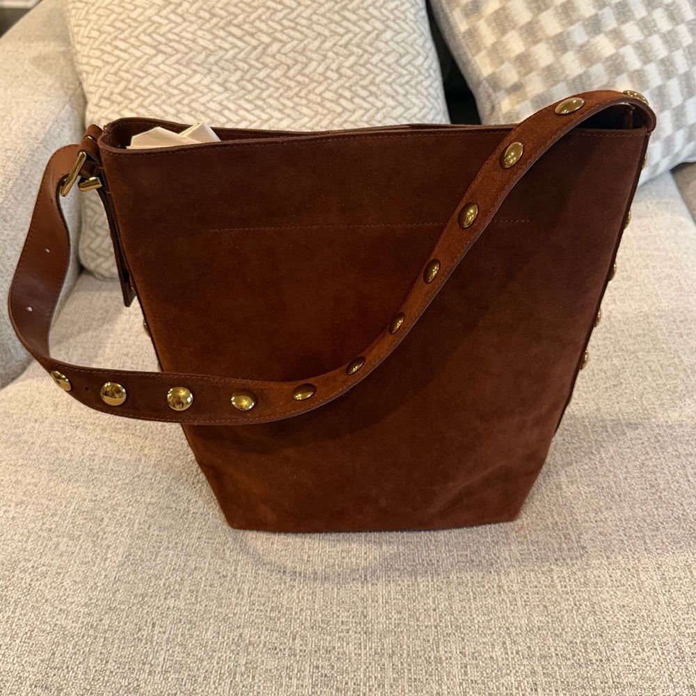 NWT Madewell Essentials Suede Bucket Bag with studded strap detail in brown - Picture 6 of 12